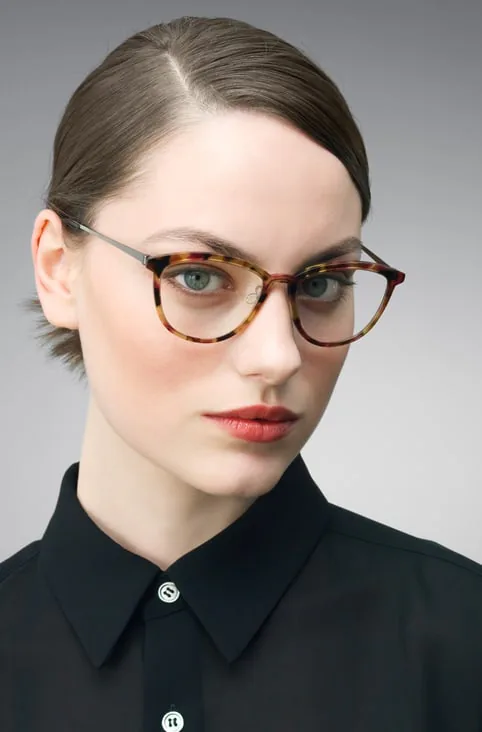 A model wearing Lindberg glasses